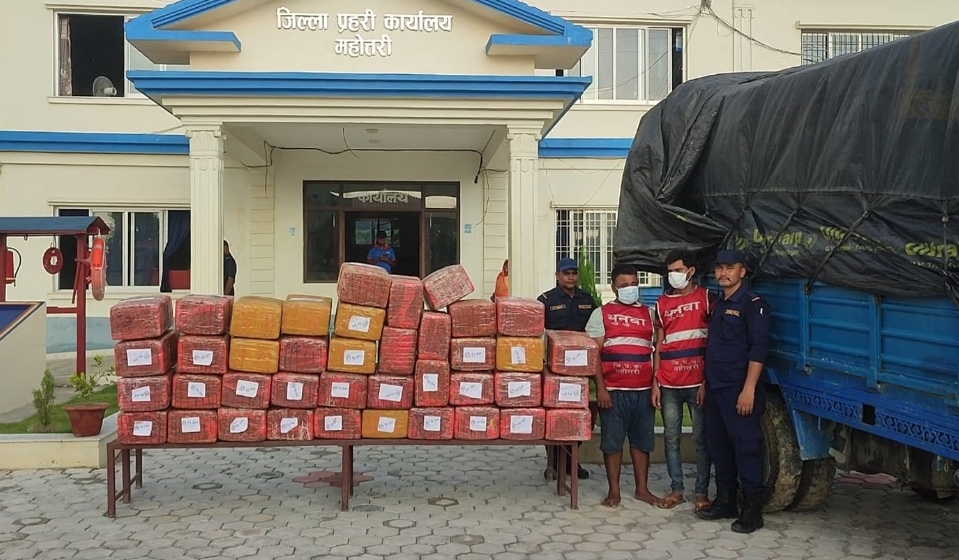 बर्दिबासबाट छ सय ११ किलोग्राम गाँजासहित दुई भारतीय पक्राउ